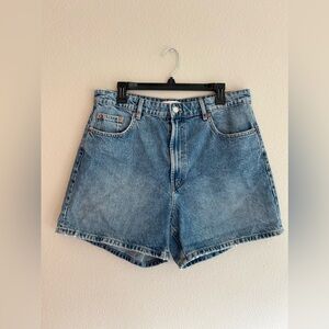 Zara high rise mom short size 12